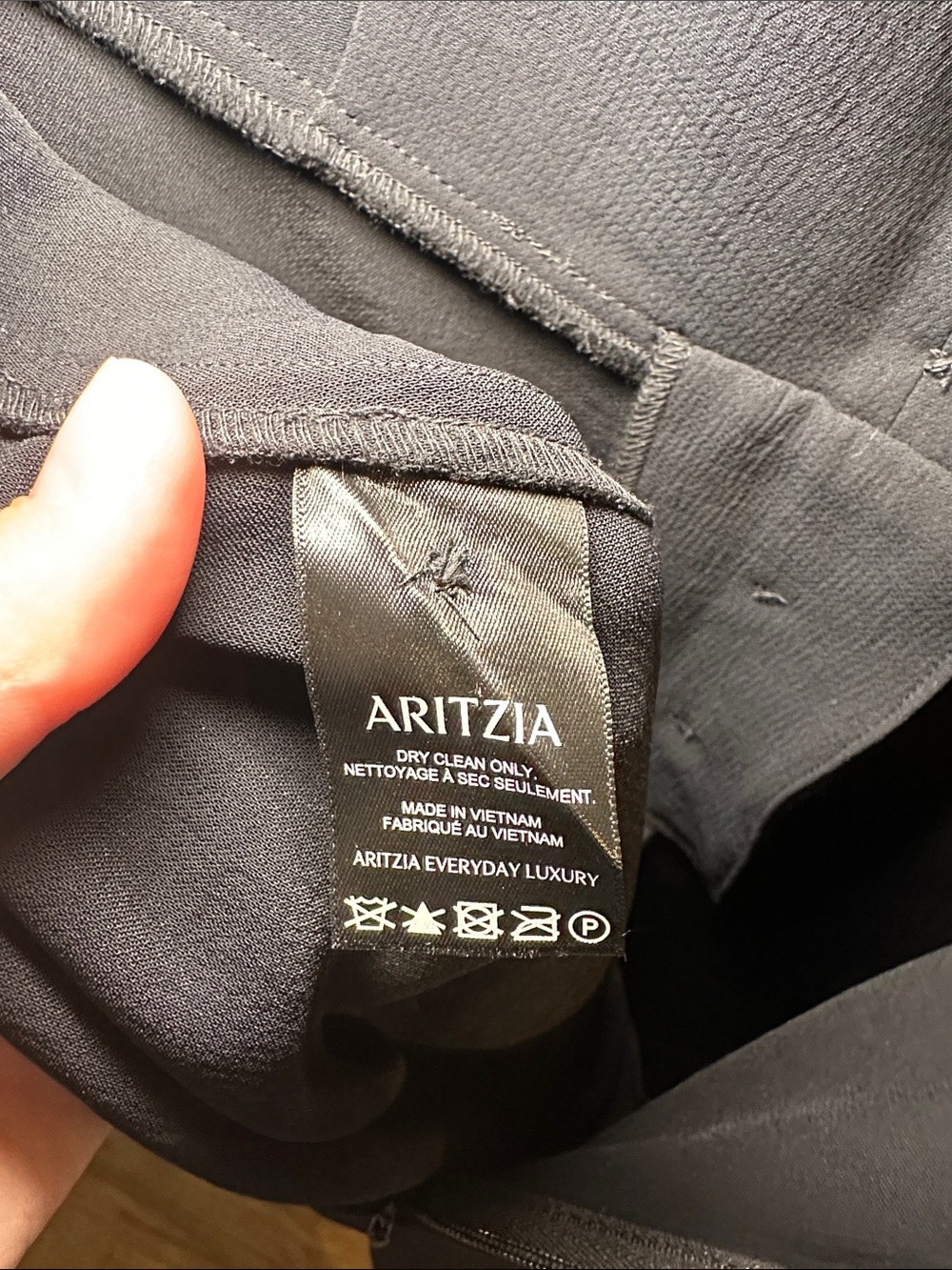 Aritzia Wilfred Upscale Jumpsuit - Picture 9 of 15